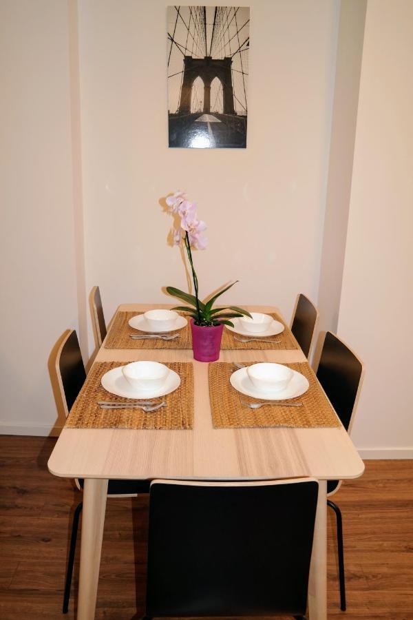 Riverside Apartman With Free Parking Gyor Exterior photo